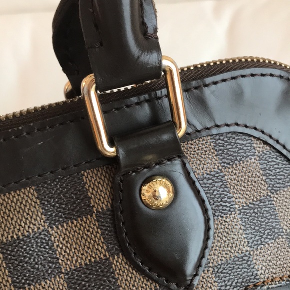 Louis Vuitton Trevi Damier Ebene Handbag GM size - Picture 12 of 15
